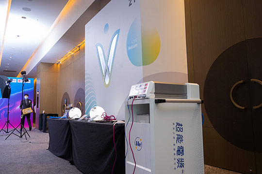 周爾康醫師受邀參與超能電漿LAUNCH SYMPOSIUM