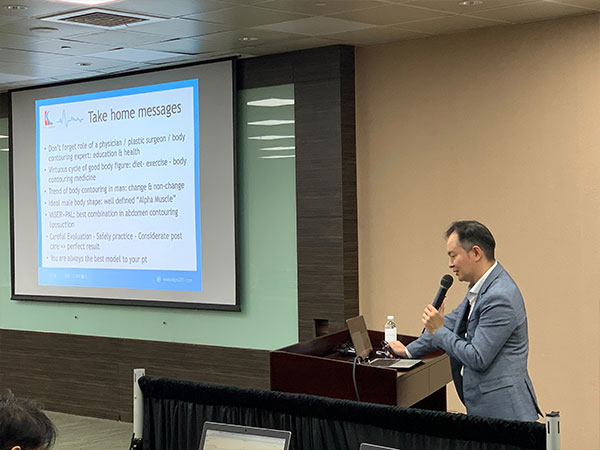 周爾康醫師受邀台灣整形外科醫學會2021年會擔任腹部整形講者