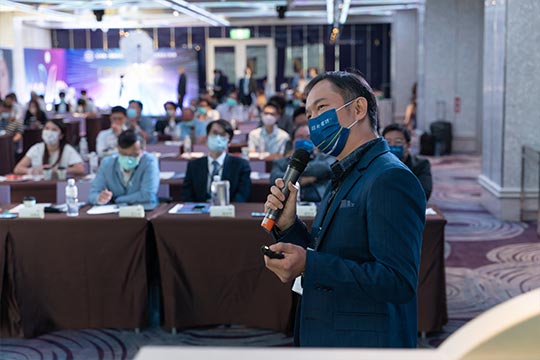 周爾康醫師受邀博而美「超能電漿2022年度研討會」擔任講師